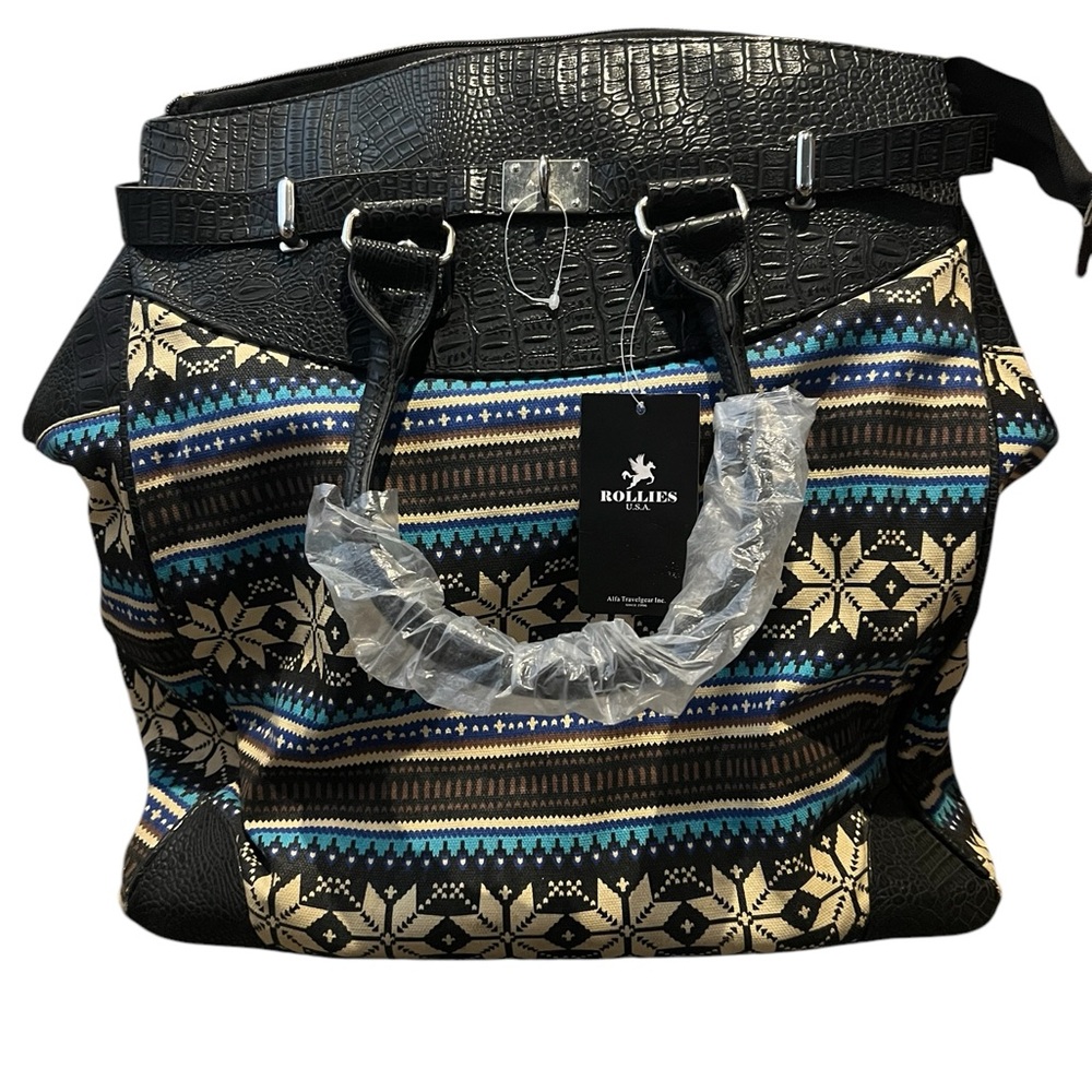 Rollies Black, blue, and white snowflakes medium suitcase